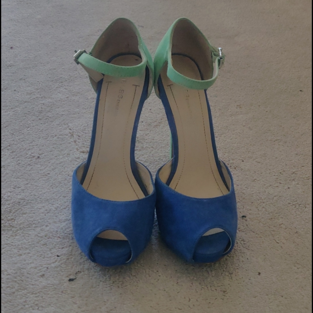 BCBGeneration SIZE 7.5 Colour Block Heels